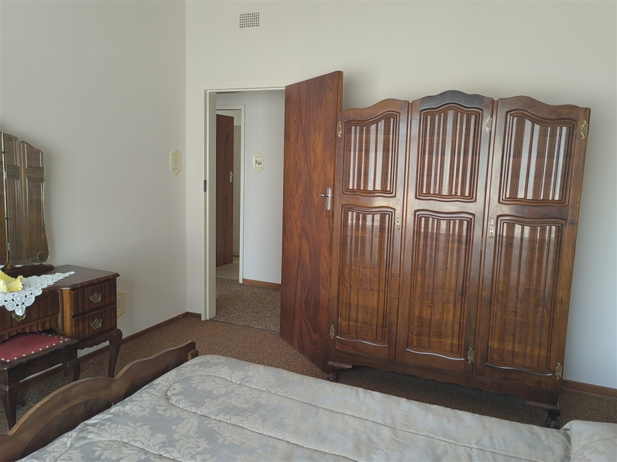 5 Bedroom Property for Sale in Parys Free State